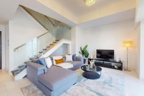 Cayan Tower - Smart One Bedroom Loft on High Floor